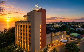 Golden Tulip Essential Belitung