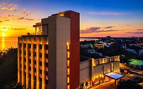Golden Tulip Essential Belitung
